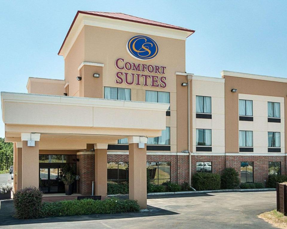 Comfort Suites Natchitoches Main image 1